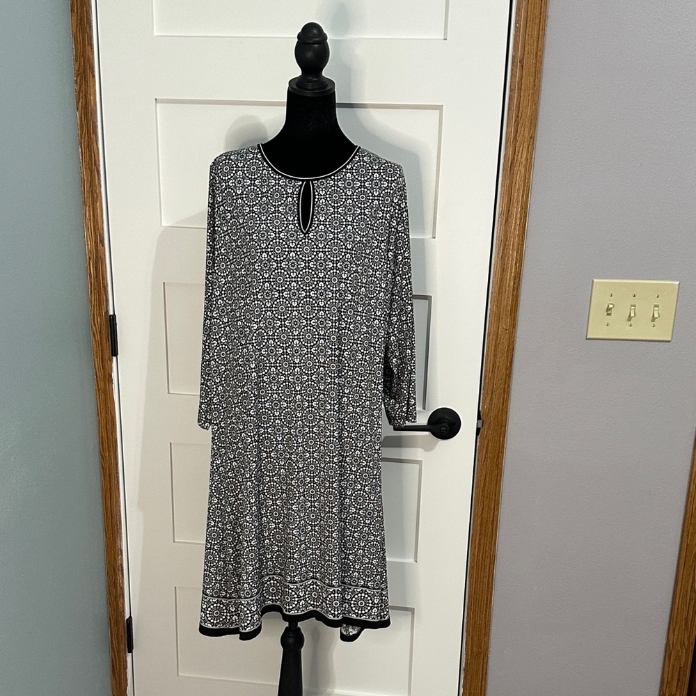 Max Studio Geometric Patterned Tunic Dress